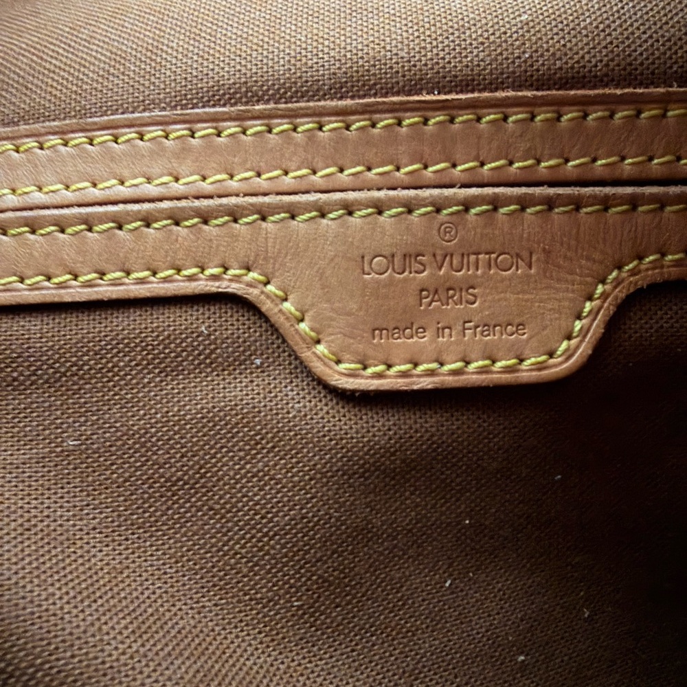 Louis Vuitton Gm backpack - Picture 4 of 11